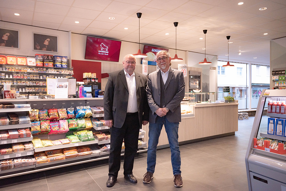 Reopening der Araltankstelle in Vilsbiburg