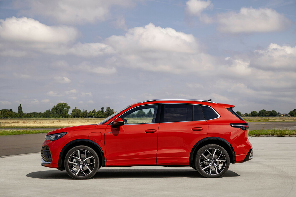 VW Tiguan seitlich